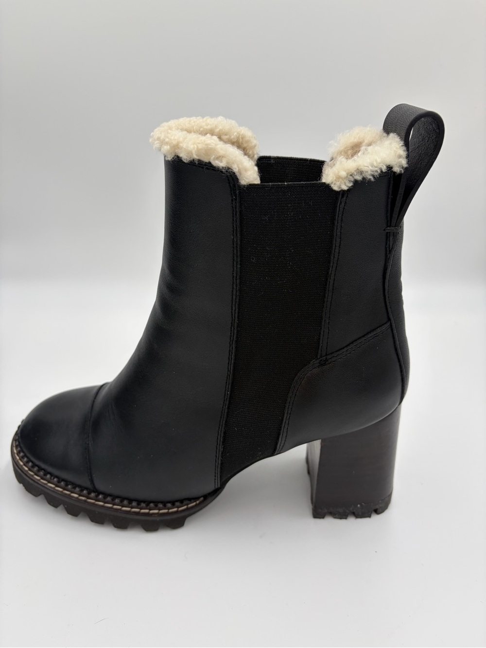 See By Chloé Shearling Lined Leather Chelsea Heeled Boot 38.5 like new - Picture 4 of 13